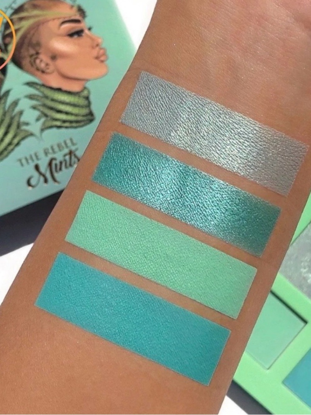 Juvia's Place The Rebel Mint Eyeshadow Quad palette NIB - Picture 2 of 2